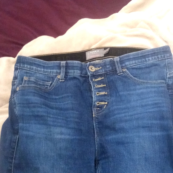 Torrid Stretch Jeans Size 12R - Picture 2 of 5